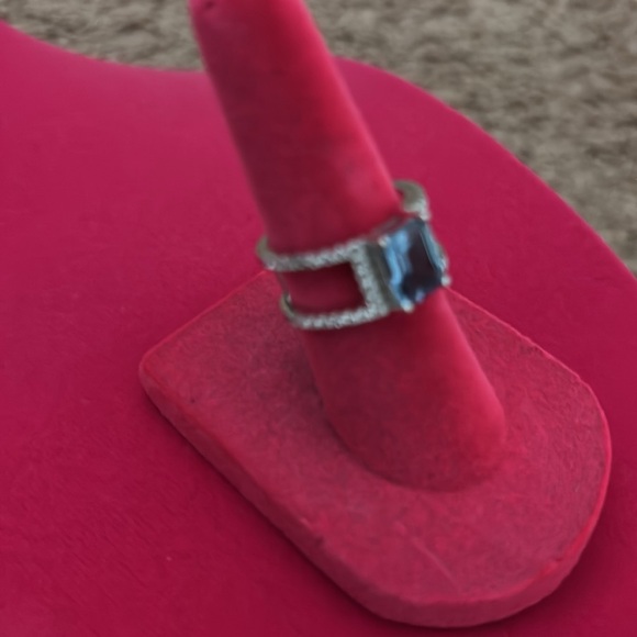 QVC ring - Picture 4 of 6